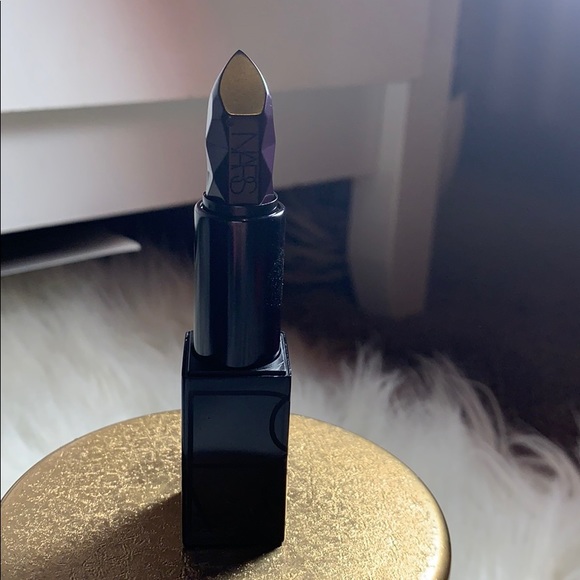 LIPSTICK 💄 - Picture 3 of 3